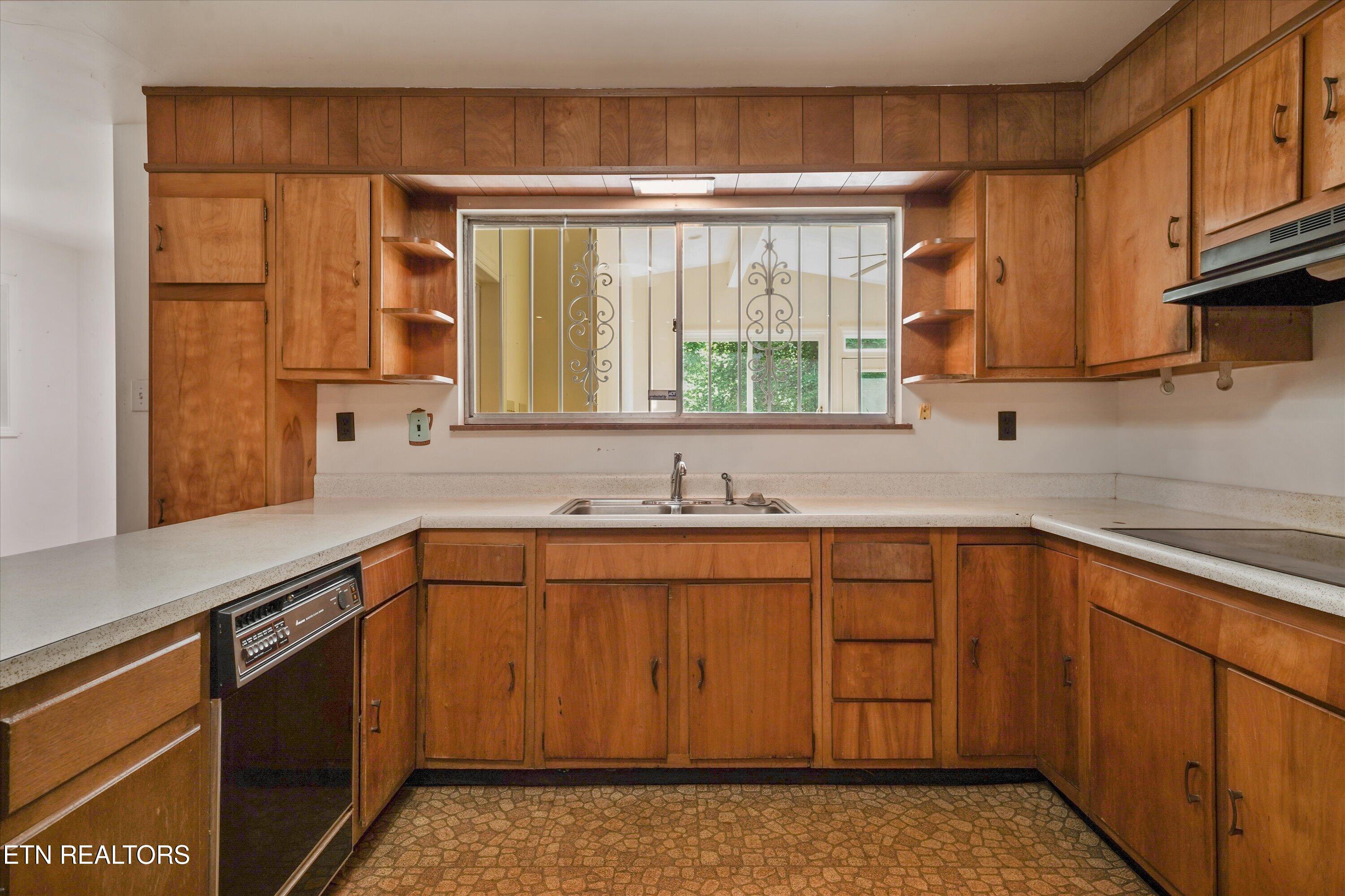 4725 Sullivan Road Knoxville, TN 37921 - Photo 18 of 44 Kitchen 4