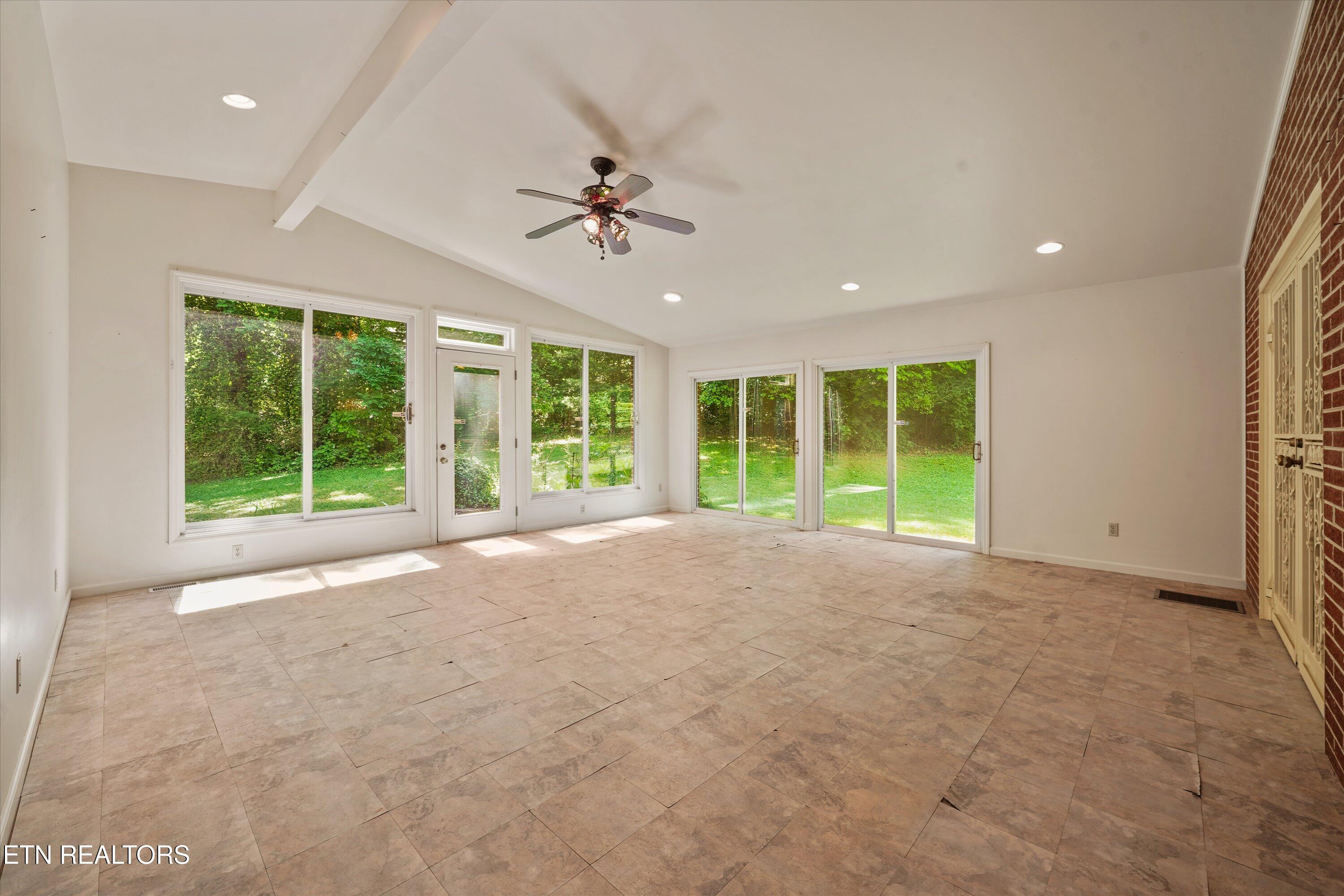 4725 Sullivan Road Knoxville, TN 37921 - Photo 21 of 44 Sunroom