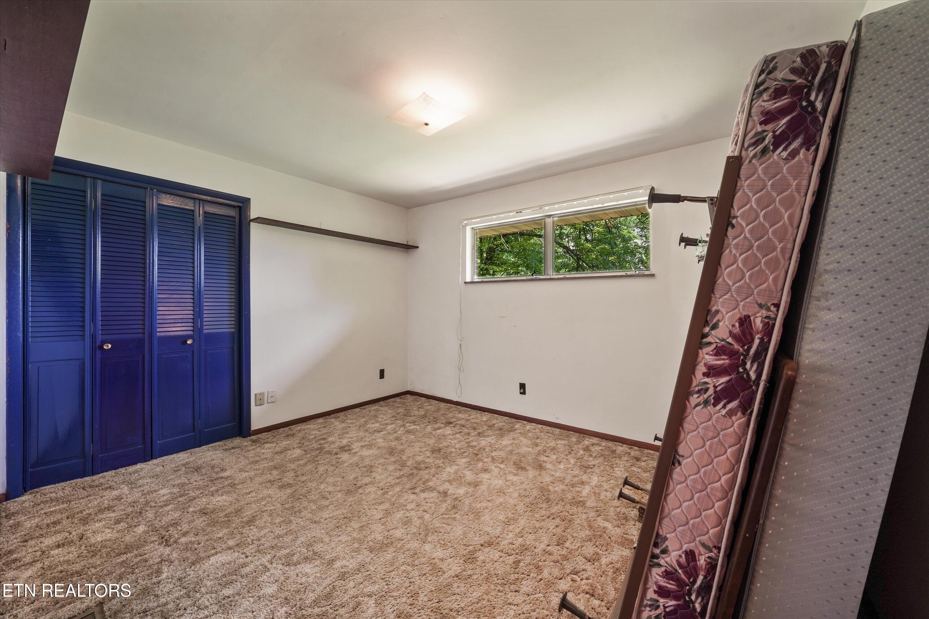 4725 Sullivan Road Knoxville, TN 37921 - Photo 27 of 44 Bedroom 1