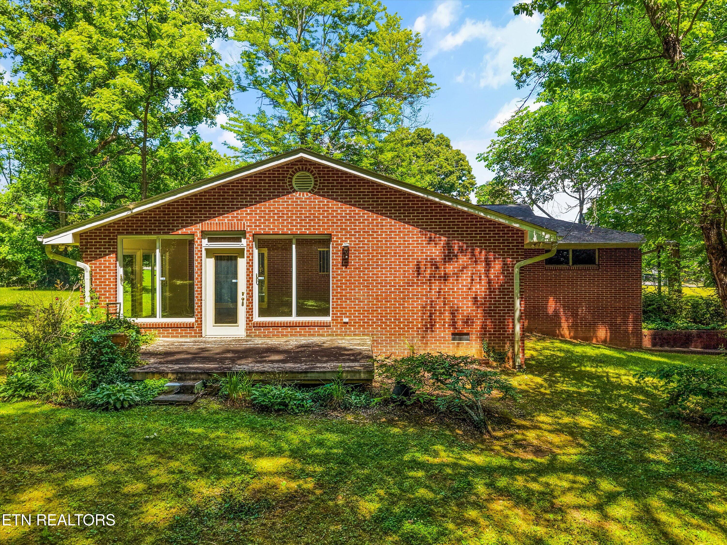 4725 Sullivan Road Knoxville, TN 37921 - Photo 38 of 44 Back of house