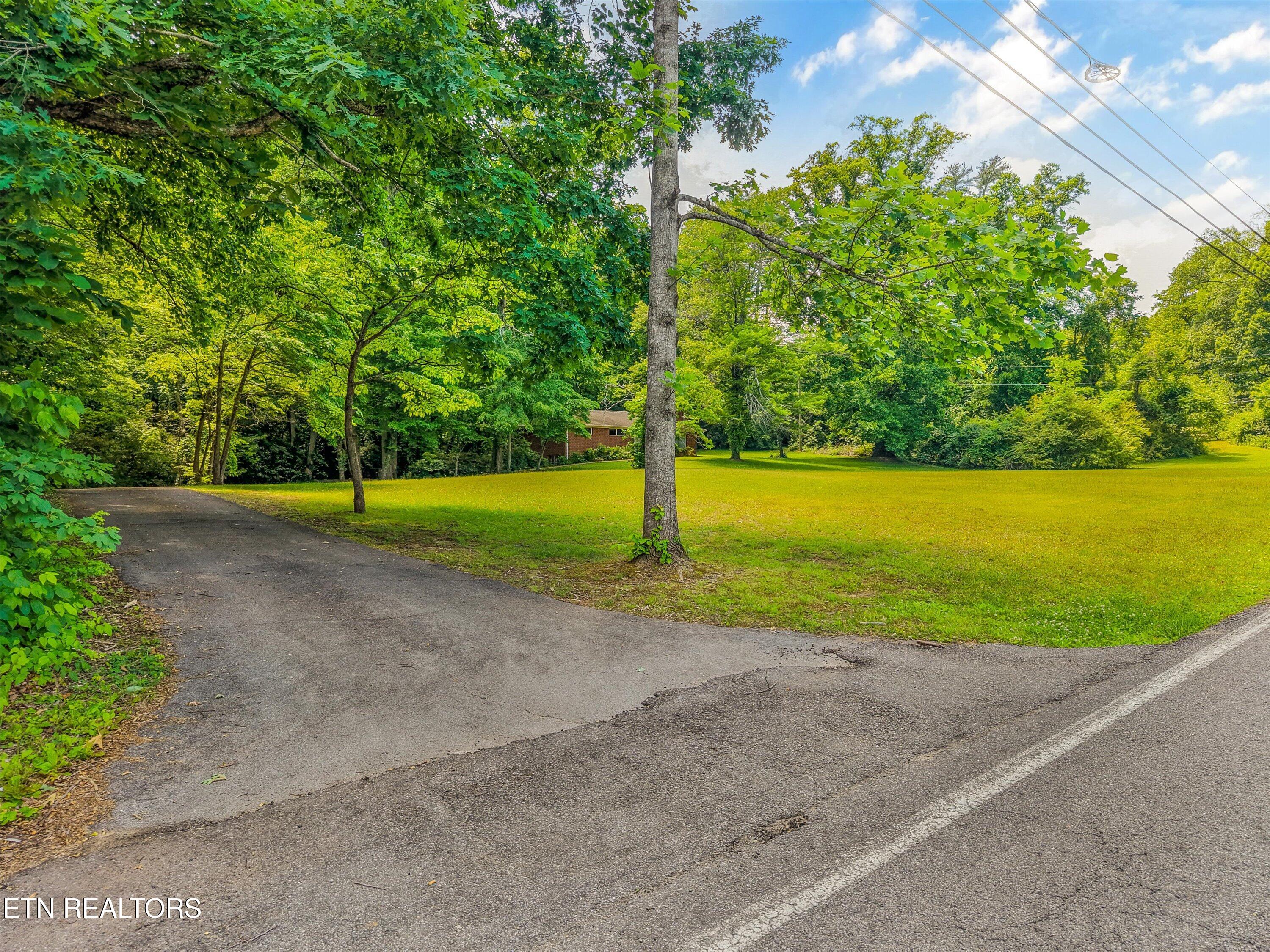 4725 Sullivan Road Knoxville, TN 37921 - Photo 4 of 44 Entrance from road