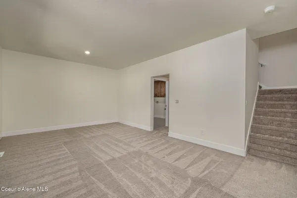 $925,000 | 240 Brown Bear Drive, Nordman, ID 83848