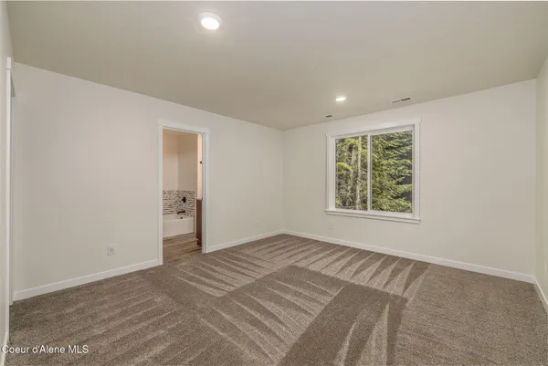 $925,000 | 240 Brown Bear Drive, Nordman, ID 83848