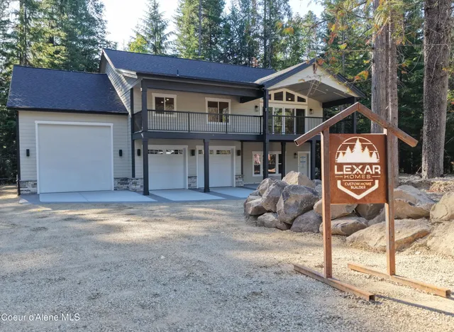 $899,900 | 240 Brown Bear Drive, Nordman, ID 83848