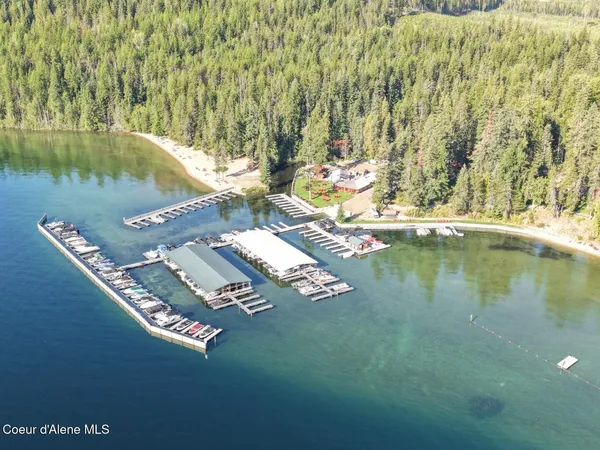 $925,000 | 240 Brown Bear Drive, Nordman, ID 83848