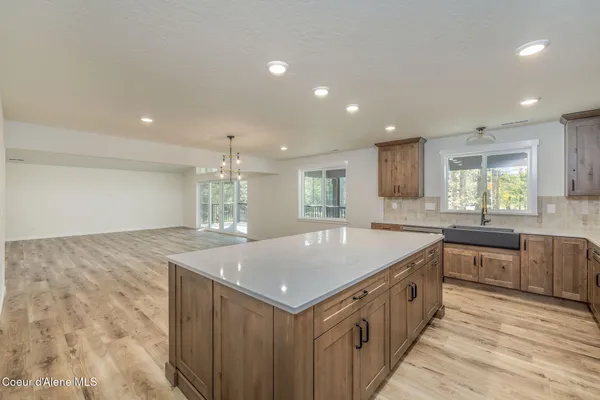 $925,000 | 240 Brown Bear Drive, Nordman, ID 83848