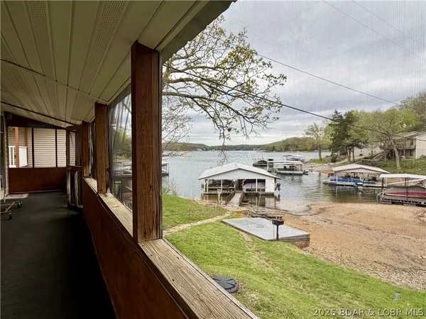 $275,000 | 44 H And A Lane, Roach, MO 65787