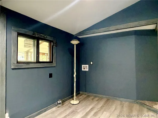 $275,000 | 44 H And A Lane, Roach, MO 65787
