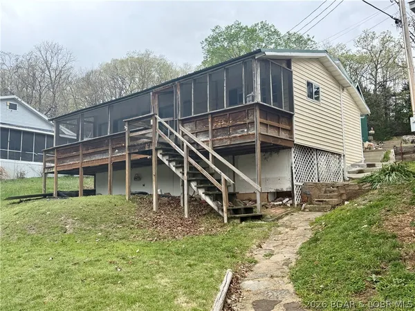 $275,000 | 44 H And A Lane, Roach, MO 65787