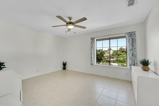 $389,500 | 9056 Green Meadows Way, Palm Beach Gardens, FL 33418