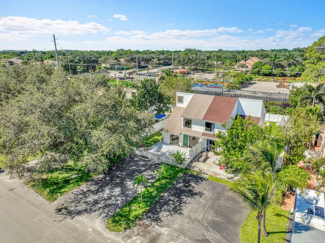 $389,500 | 9056 Green Meadows Way, Palm Beach Gardens, FL 33418