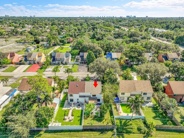 $389,500 | 9056 Green Meadows Way, Palm Beach Gardens, FL 33418