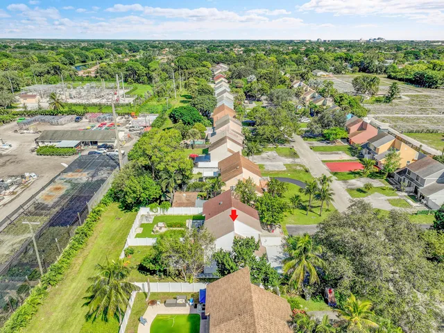 $389,500 | 9056 Green Meadows Way, Palm Beach Gardens, FL 33418