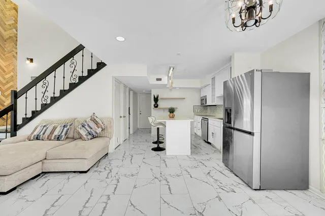 $389,500 | 9056 Green Meadows Way, Palm Beach Gardens, FL 33418