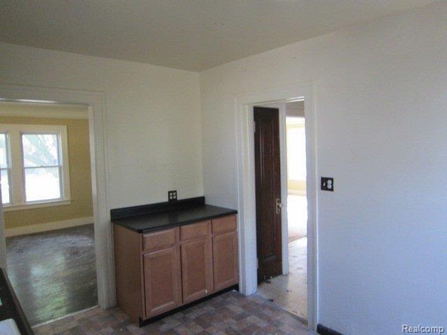 6015 Audubon Road Detroit, MI 48224 - Photo 24 of 36 261-844192-Kitchen (1).JPG