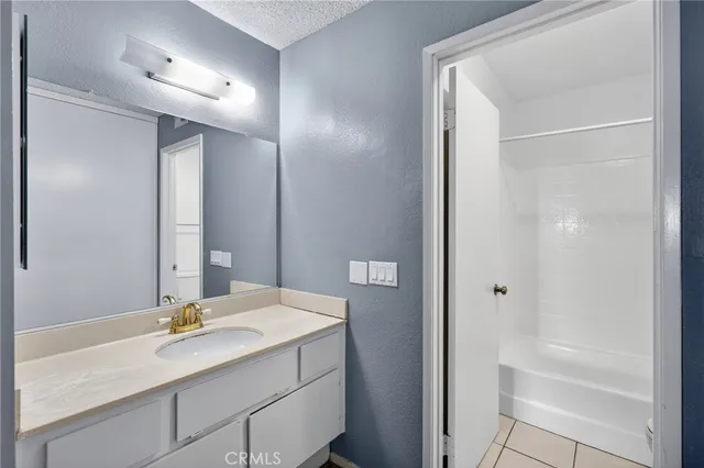 $293,000 | 2554 Olive Drive, Unit 165, Palmdale, CA 93550