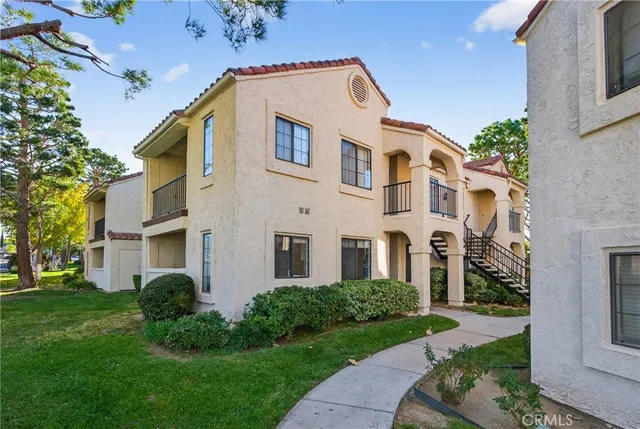 $293,000 | 2554 Olive Drive, Unit 165, Palmdale, CA 93550