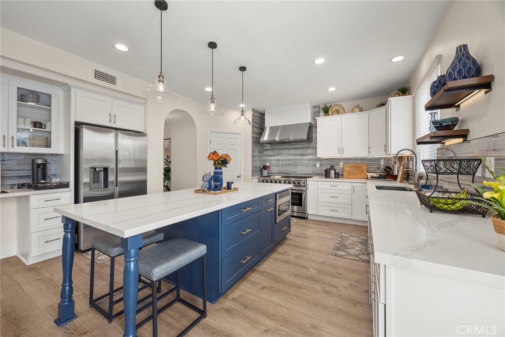 16 Kempton Lane Ladera Ranch, CA 92694 - Photo 26 of 60 Kitchen area with views to backyard.