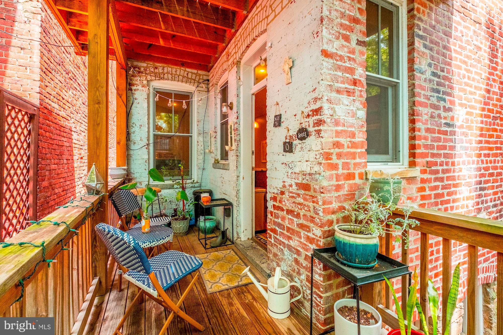3138 O Street Northwest Washington, DC 20007 - Photo 24 of 50 1st unit - back deck