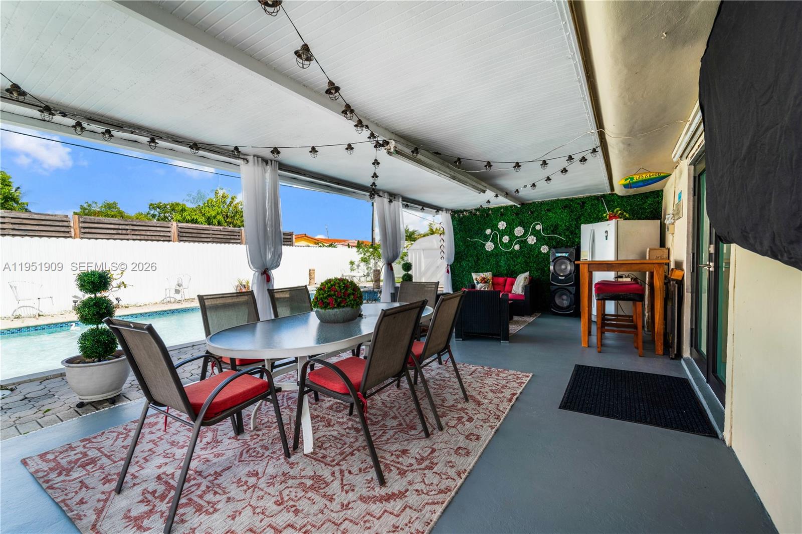 8065 West 14th Court Hialeah, FL 33014 - Photo 7 of 44