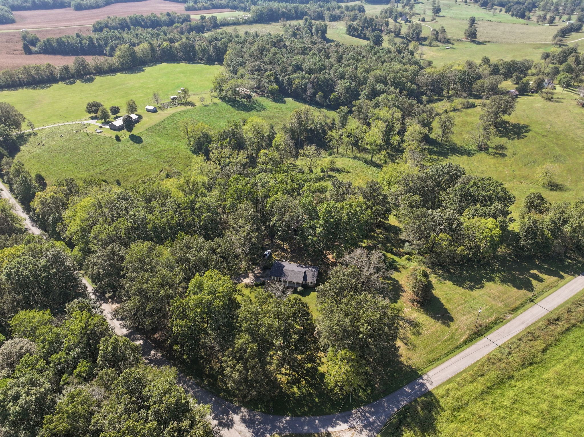 2089 Pettit Cove Road Quebeck, TN 38579 - Photo 37 of 53