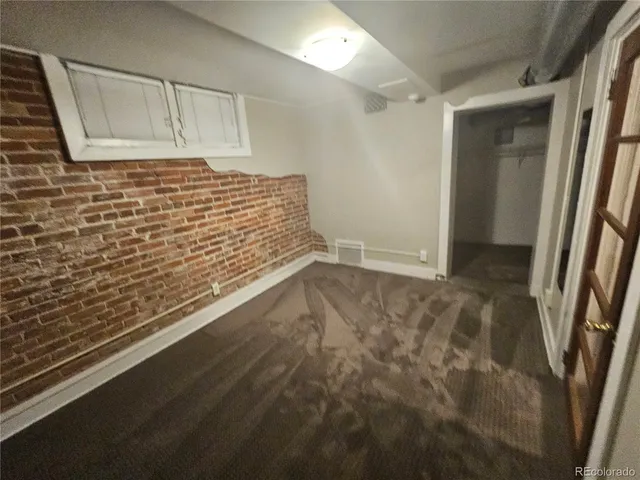 $950 | 803 North Marion Street, Denver, CO 80218