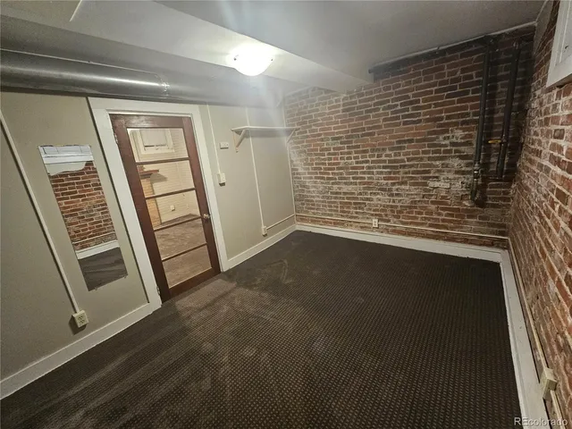 $950 | 803 North Marion Street, Denver, CO 80218