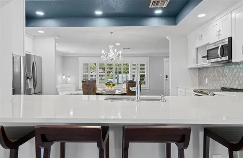 $885,000 | 427 Villa Grande Avenue South, St. Petersburg, FL 33707