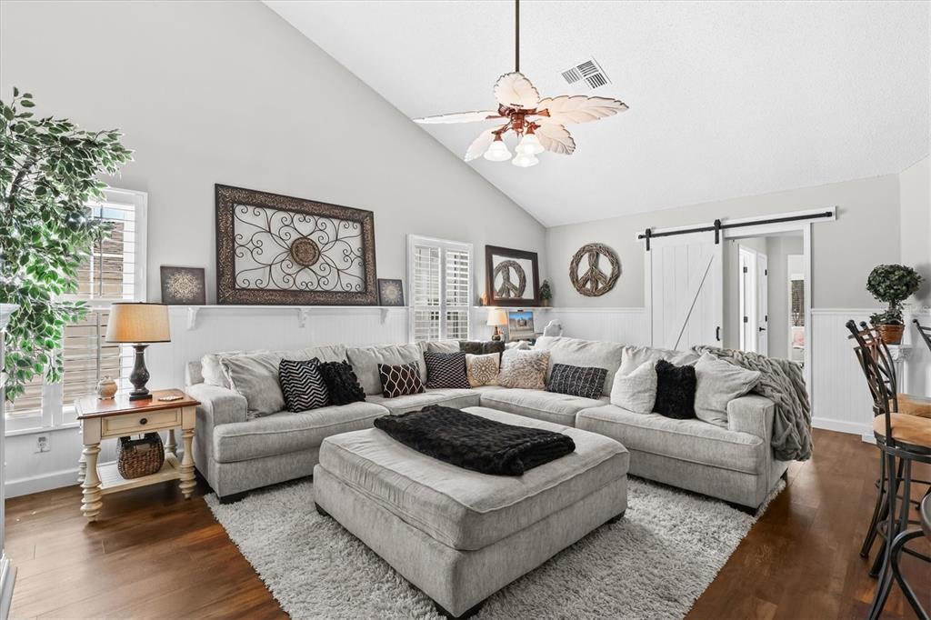 1049 Larkin Road Spring Hill, FL 34608 - Photo 29 of 64