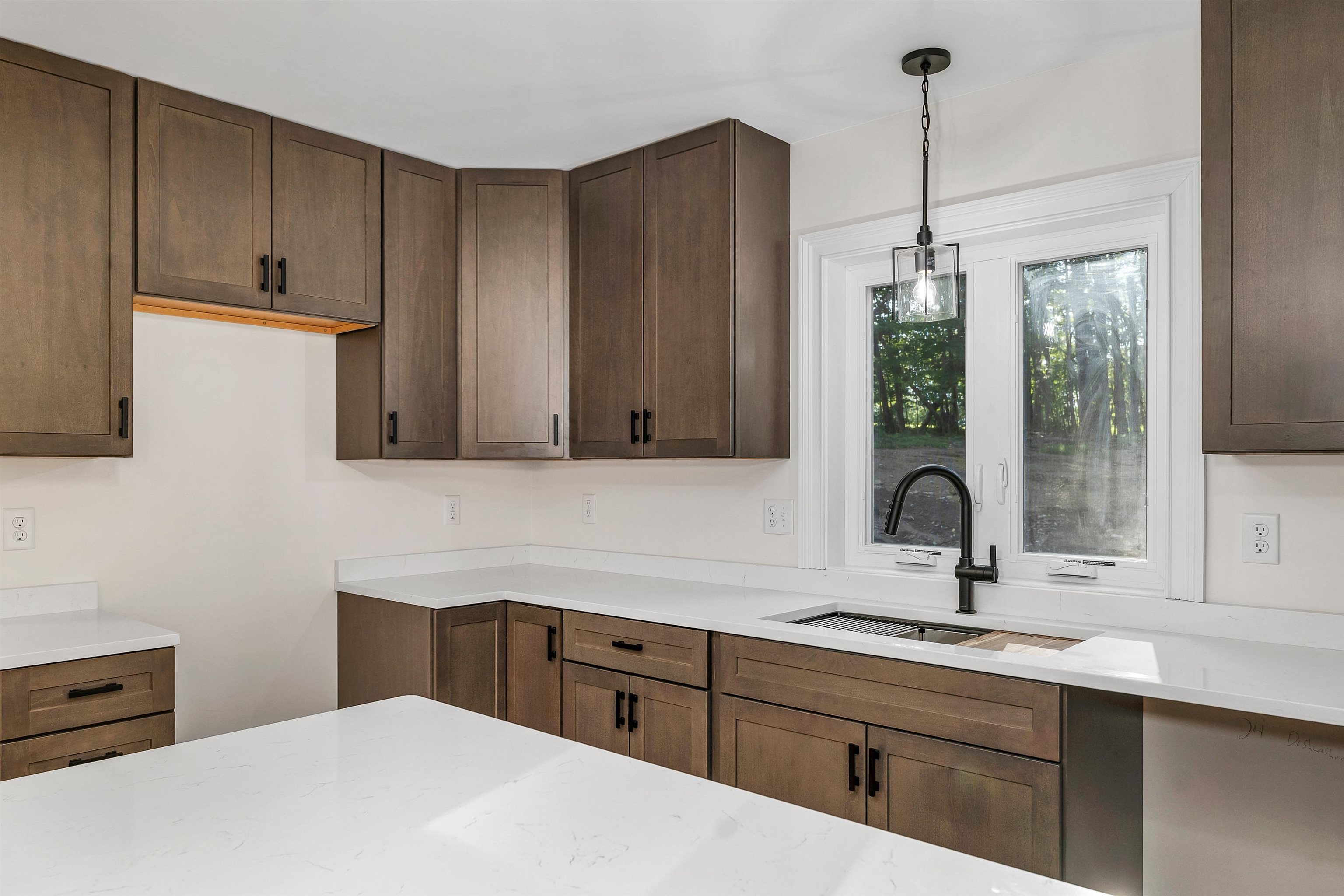 127 Kaime Road Chichester, NH 03258 - Photo 10 of 53
