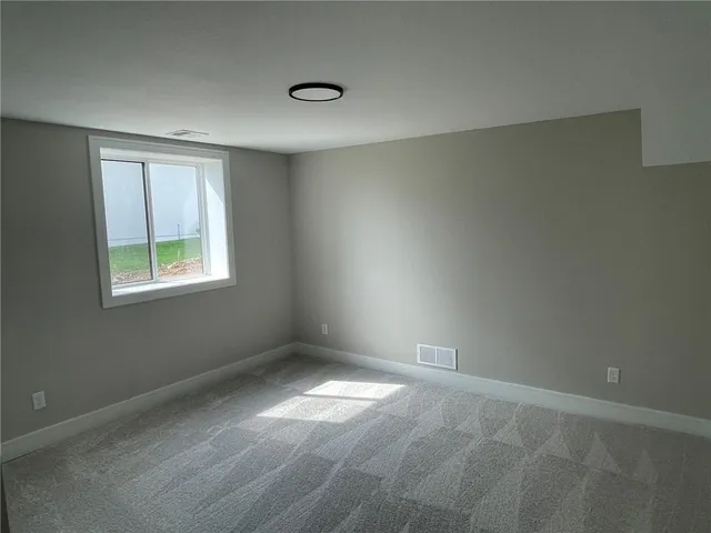 $800,000 | 7115 Richards Drive, Shawnee, KS 66216