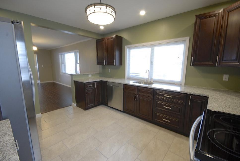 106 West Ridgeview Drive Uniontown, PA 15401 - Photo 5 of 21 Gallery Image 5
