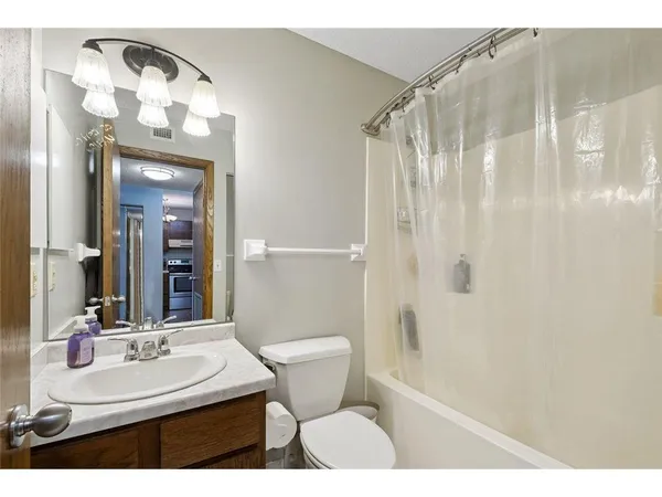 $80,000 | 26 West 10th Street, Unit 1005, St. Paul, MN 55102