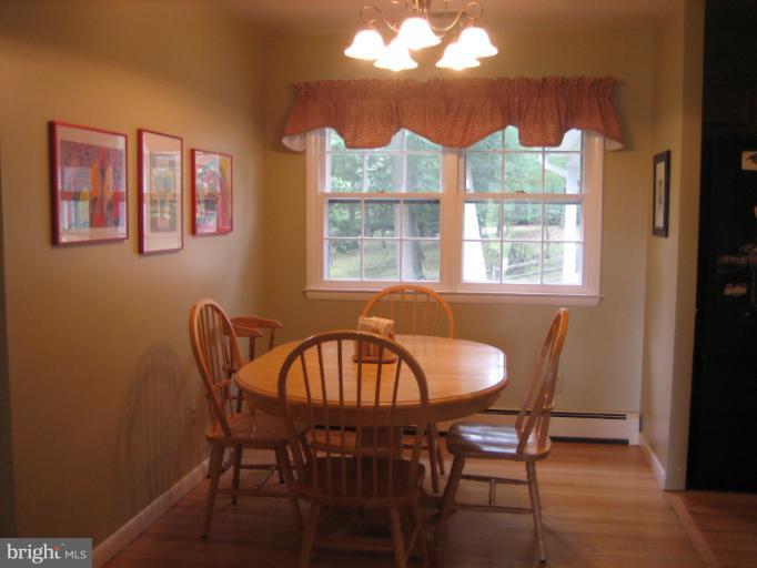 4645 Roundhill Road Ellicott City, MD 21043 - Photo 4 of 20 Dining Area