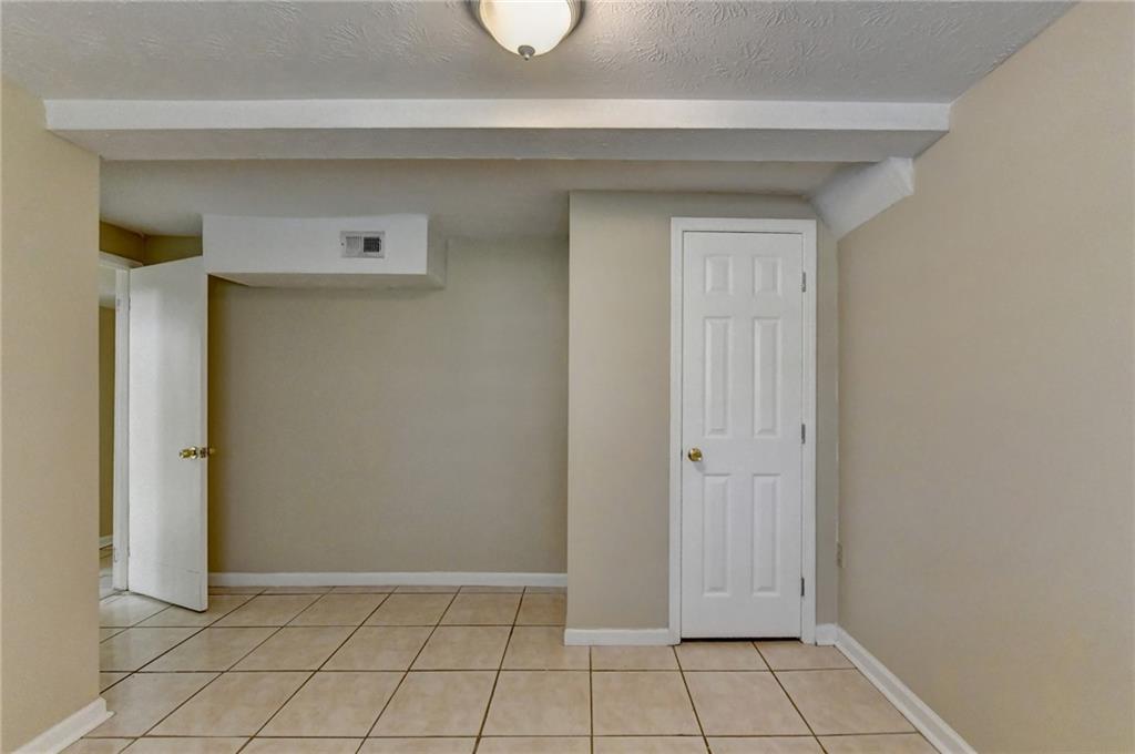 2484 Rhoanoke Drive Duluth, GA 30096 - Photo 35 of 43