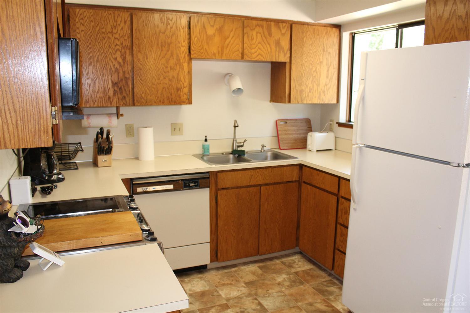 17194 Laguna Road Bend, OR 97707 - Photo 12 of 21 Additional Photo