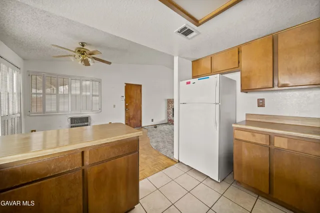 $400,000 | 11061 East Ave R 6, Littlerock, CA 93543