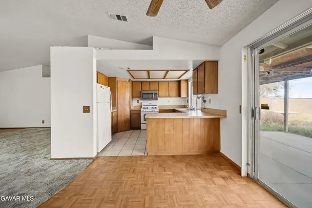 $400,000 | 11061 East Ave R 6, Littlerock, CA 93543