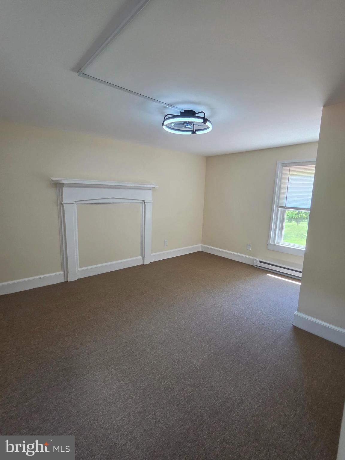 7689 Leeds Manor Road Marshall, VA 20115 - Photo 5 of 9