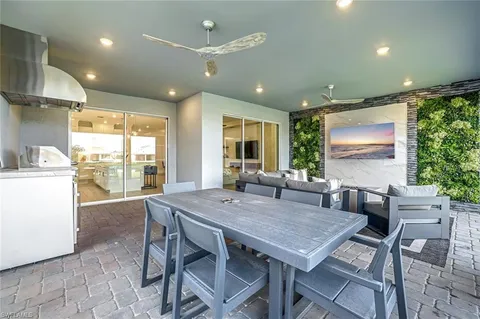 $1,100,000 | 15653 Triesta Lane, Naples, FL 34114