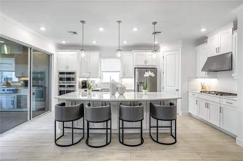 $1,100,000 | 15653 Triesta Lane, Naples, FL 34114