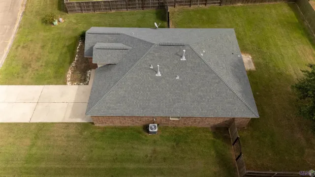 $240,000 | 40441 Fitzgerald Drive, Darrow, LA 70725