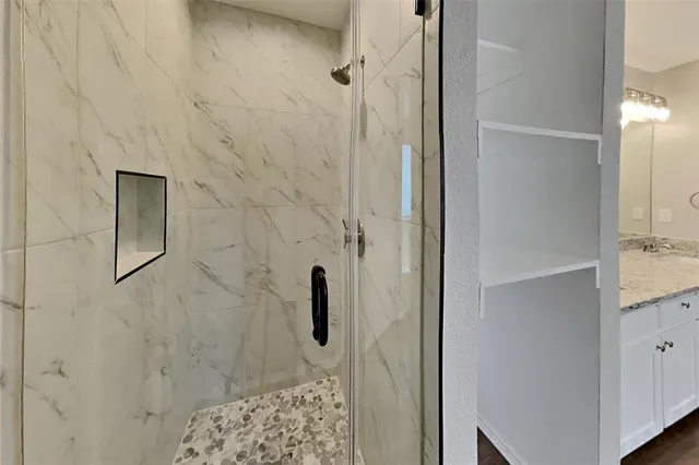 $2,100 | 708 Creekview Drive, Burleson, TX 76028