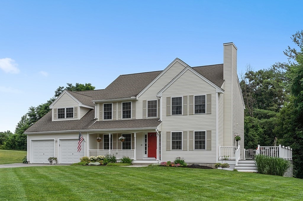 483 Hollis Road Lunenburg, MA 01462 - Photo 1 of 40 Gallery Image 1