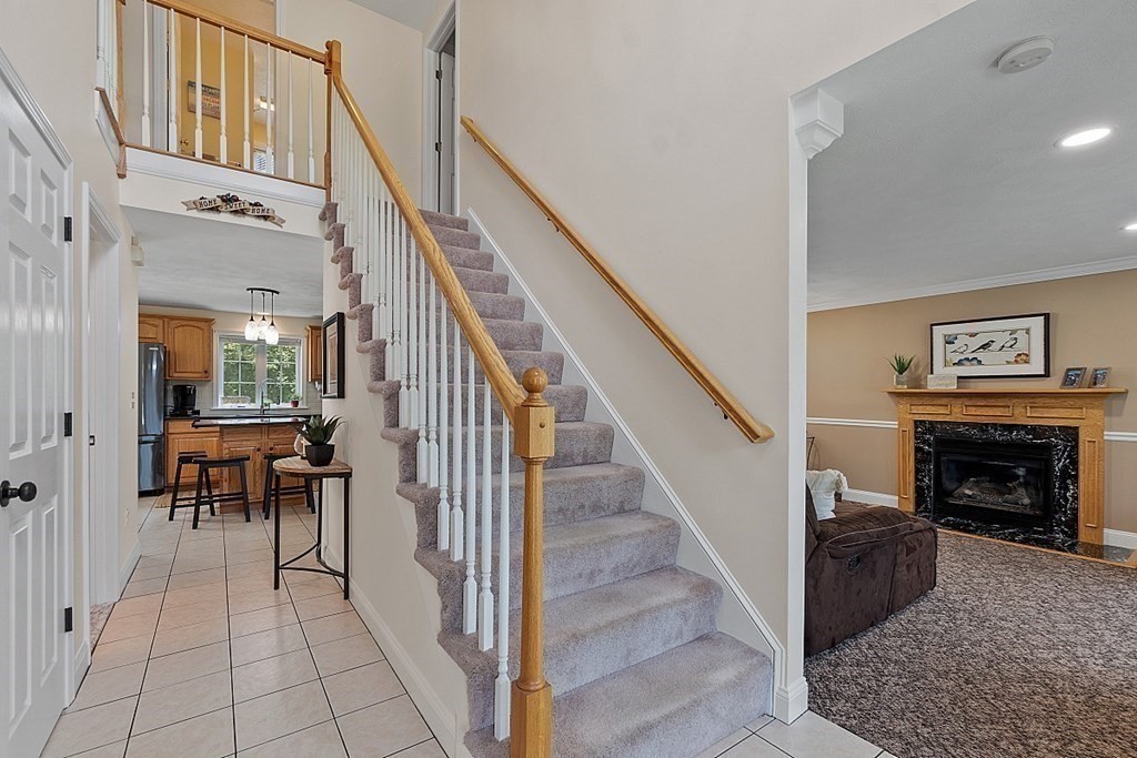 483 Hollis Road Lunenburg, MA 01462 - Photo 18 of 40 Gallery Image 18