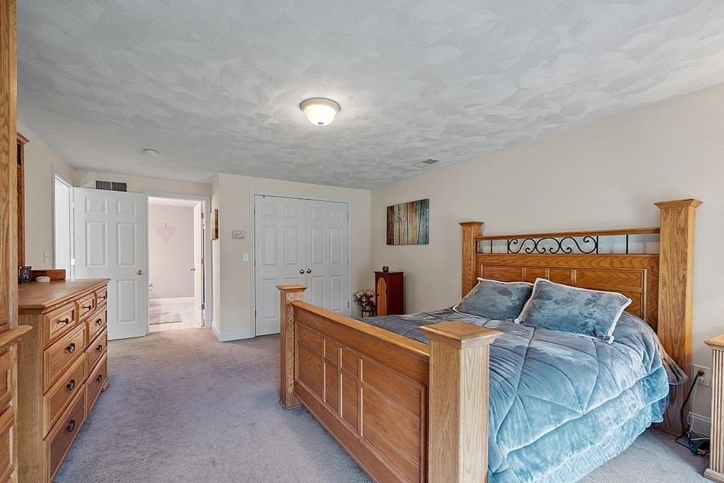 483 Hollis Road Lunenburg, MA 01462 - Photo 19 of 40 Gallery Image 19