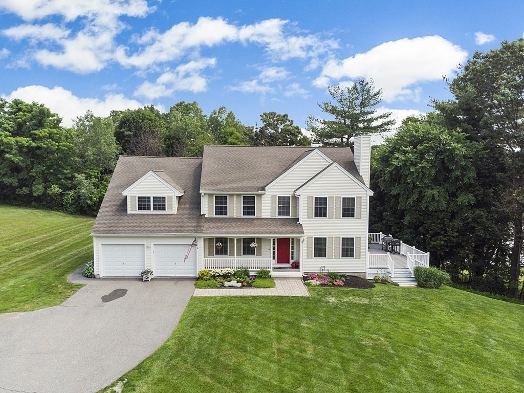 483 Hollis Road Lunenburg, MA 01462 - Photo 2 of 40 Gallery Image 2