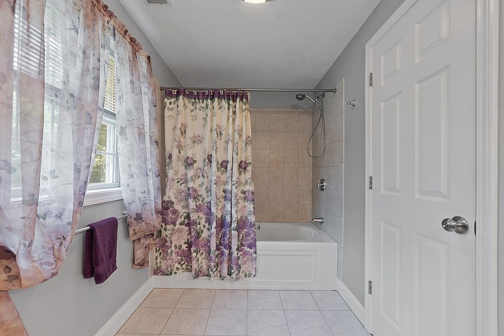 483 Hollis Road Lunenburg, MA 01462 - Photo 22 of 40 Gallery Image 22
