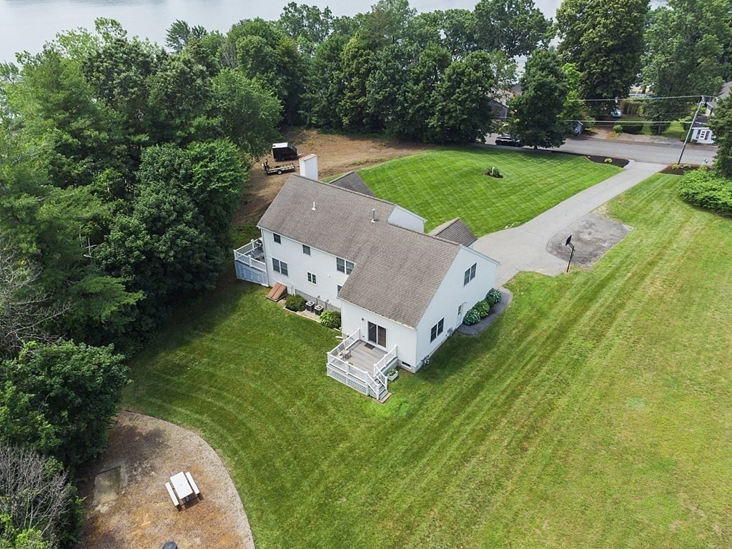 483 Hollis Road Lunenburg, MA 01462 - Photo 4 of 40 Gallery Image 4