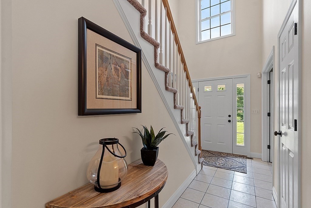 483 Hollis Road Lunenburg, MA 01462 - Photo 6 of 40 Gallery Image 6